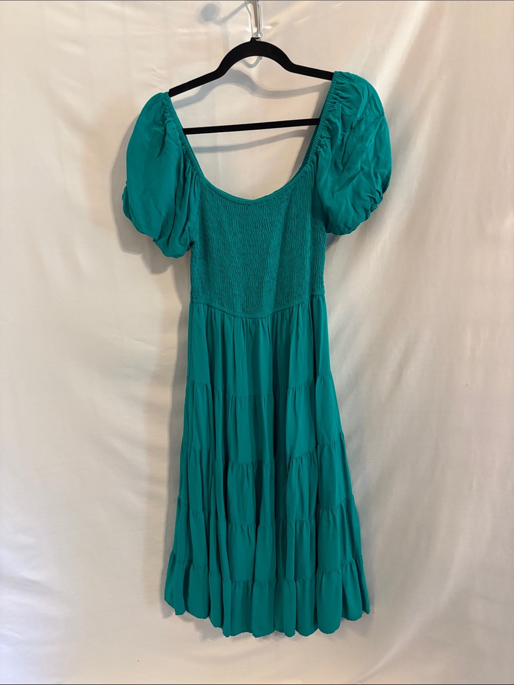 ZESICA green Smocked Tiered Puff Sleeve Midi Dress Size Small